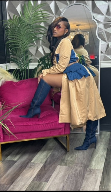 Discrete Trench Coat